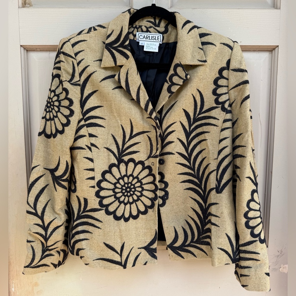 Carlisle Women's Silk Beige and Black Patterned Floral Blazer